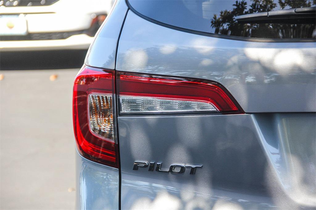 used 2021 Honda Pilot car, priced at $29,548