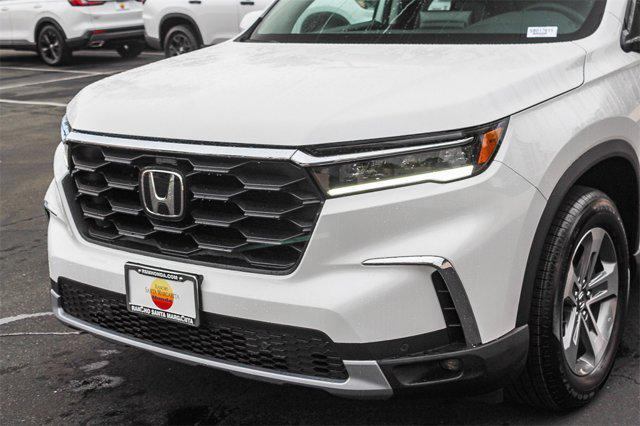 new 2025 Honda Pilot car, priced at $47,550