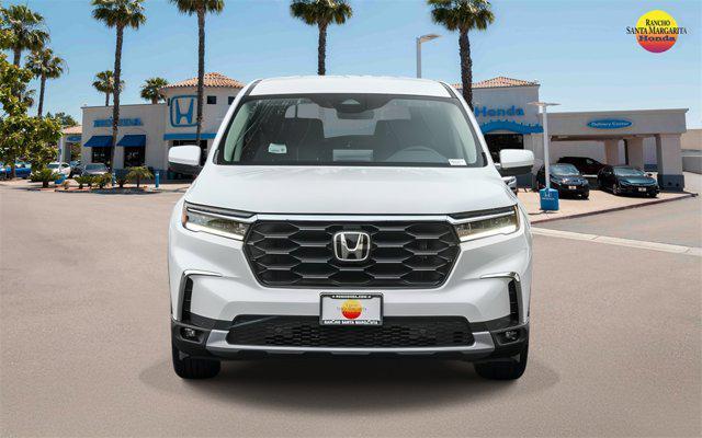 new 2025 Honda Pilot car, priced at $47,550