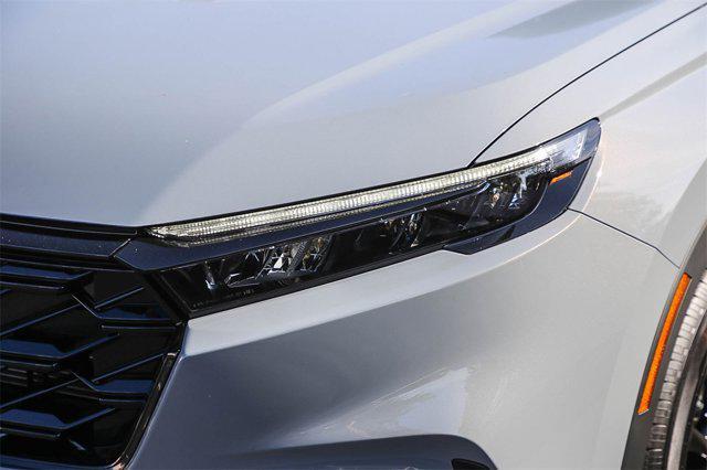 new 2026 Honda CR-V Hybrid car, priced at $40,630
