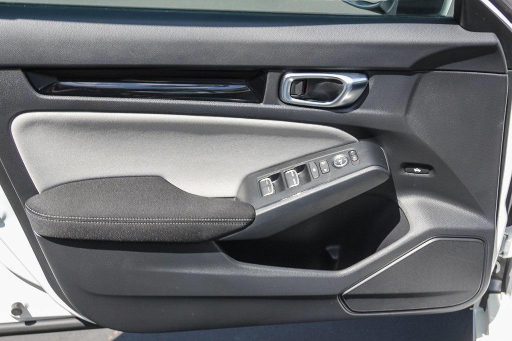 used 2025 Honda Civic Hybrid car, priced at $28,088