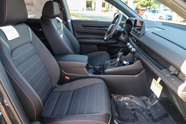 new 2025 Honda CR-V Hybrid car, priced at $38,000