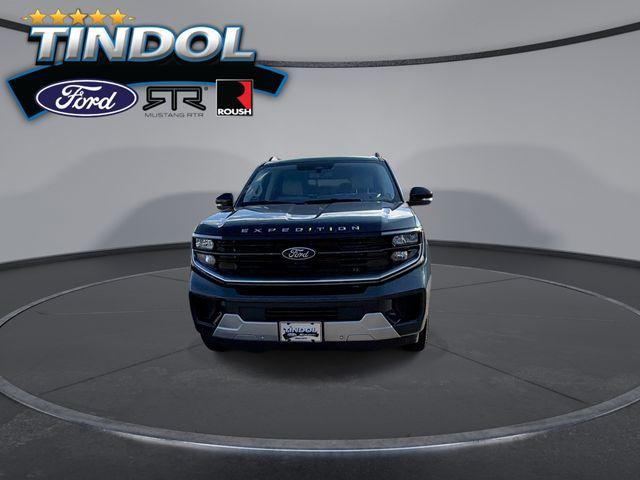 new 2025 Ford Expedition car, priced at $85,882