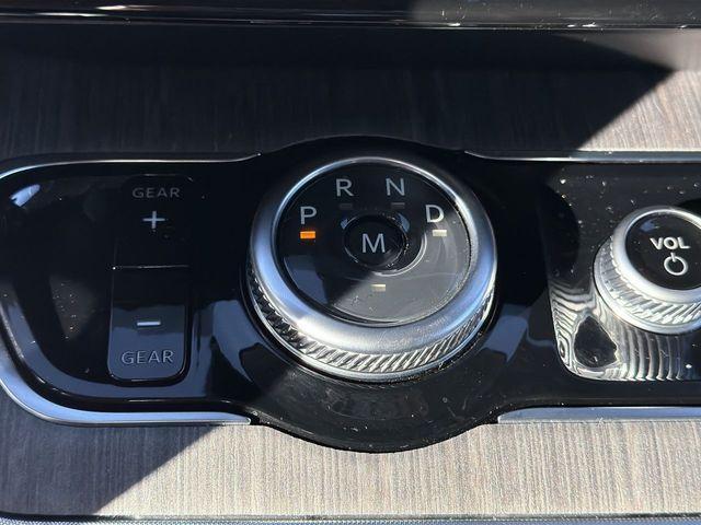 new 2025 Ford Expedition car, priced at $85,882