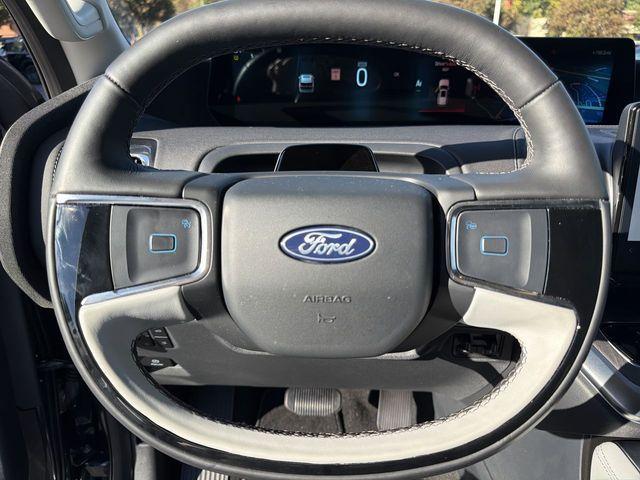 new 2025 Ford Expedition car, priced at $85,882