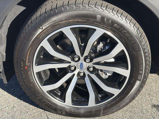 new 2025 Ford Explorer car, priced at $45,200