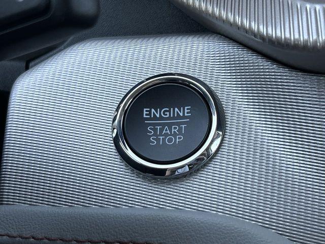 new 2025 Ford Explorer car, priced at $41,054