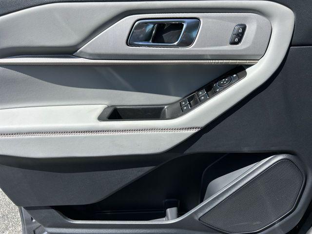 new 2025 Ford Explorer car, priced at $41,054