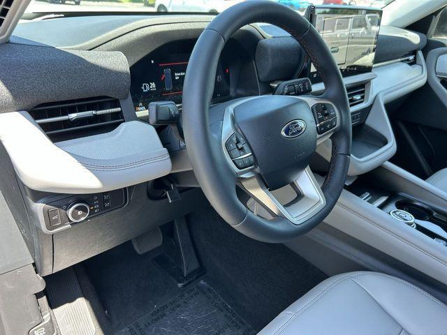 new 2025 Ford Explorer car, priced at $41,054