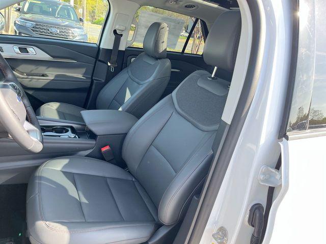 new 2025 Ford Explorer car, priced at $46,176