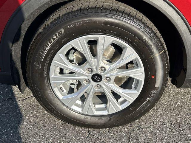 new 2025 Ford Escape car, priced at $24,615