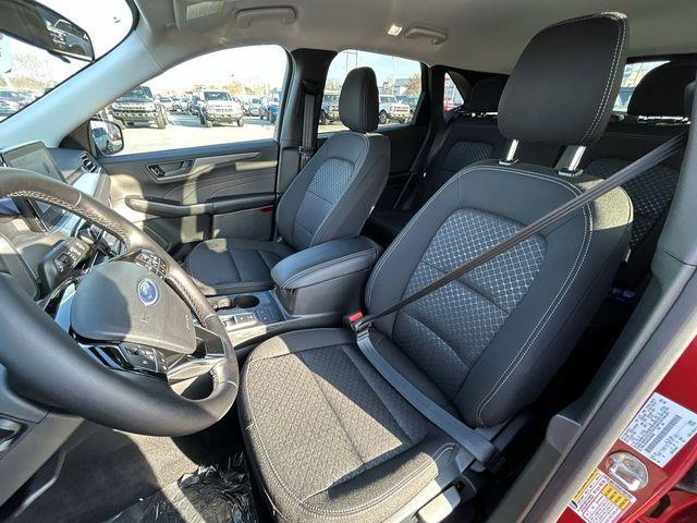 new 2025 Ford Escape car, priced at $24,615