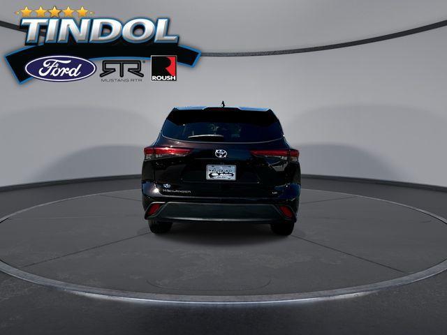 used 2021 Toyota Highlander car, priced at $22,069