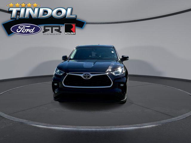 used 2021 Toyota Highlander car, priced at $22,069