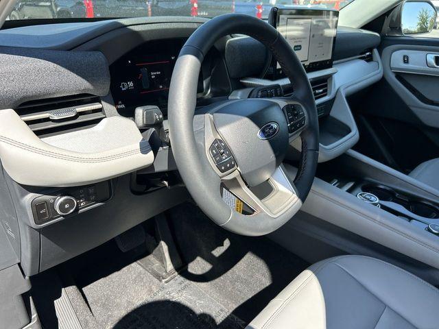 new 2025 Ford Explorer car, priced at $41,054