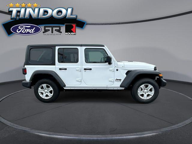 used 2022 Jeep Wrangler Unlimited car, priced at $23,367