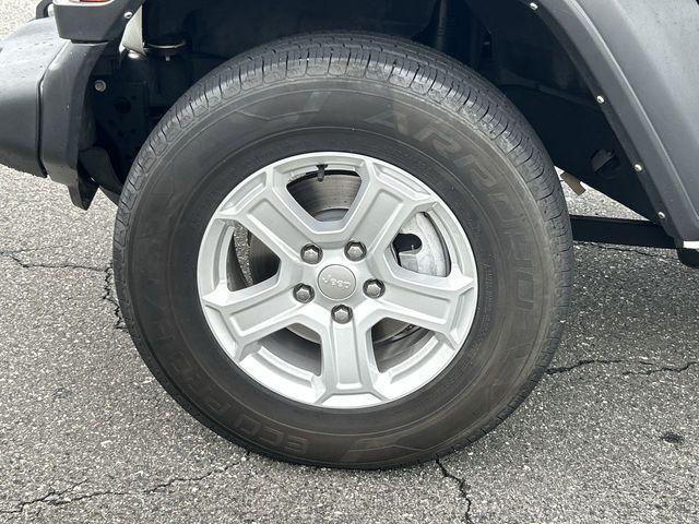 used 2022 Jeep Wrangler Unlimited car, priced at $23,367