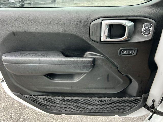 used 2022 Jeep Wrangler Unlimited car, priced at $23,367