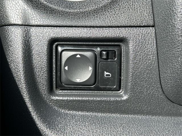 used 2014 Nissan Versa Note car, priced at $5,688