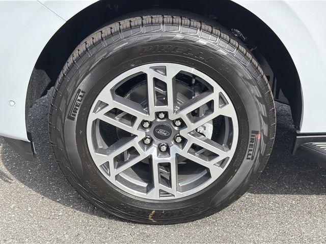 new 2025 Ford Expedition car, priced at $69,645