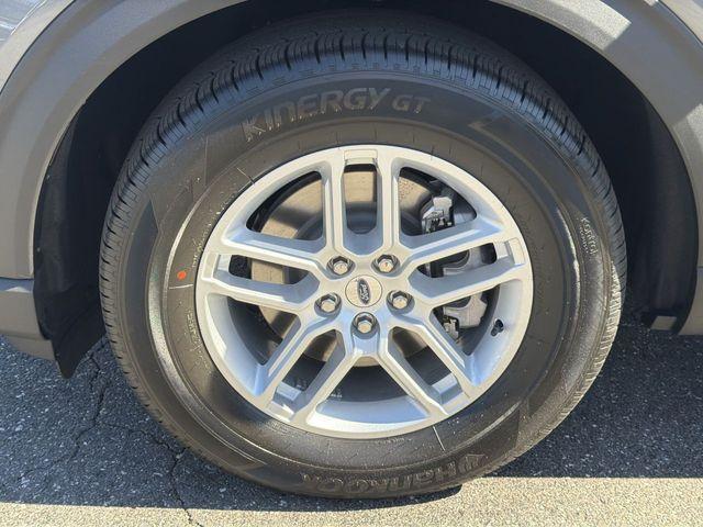 new 2025 Ford Explorer car, priced at $37,467