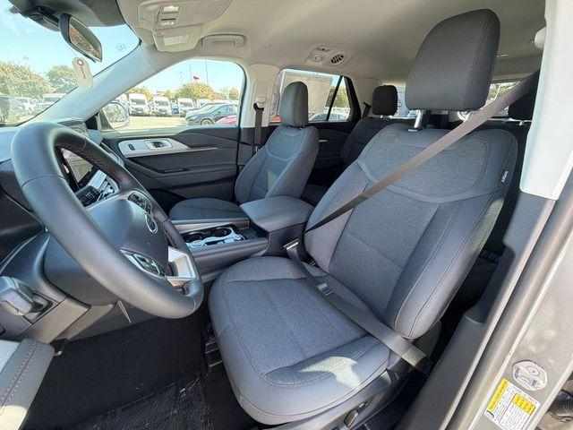 new 2025 Ford Explorer car, priced at $37,467