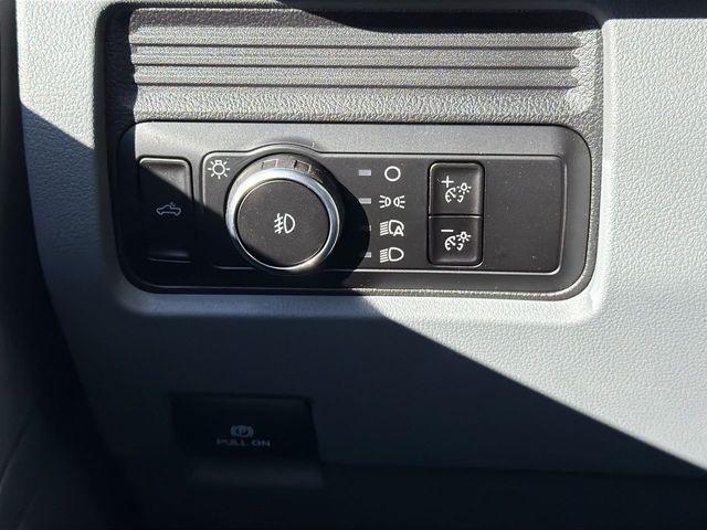 new 2025 Ford F-250 car, priced at $62,574