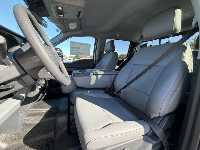 new 2025 Ford F-250 car, priced at $62,574