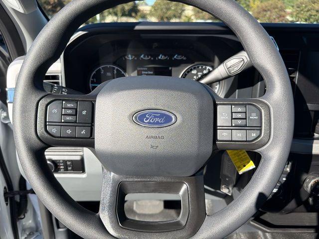 new 2025 Ford F-250 car, priced at $62,574