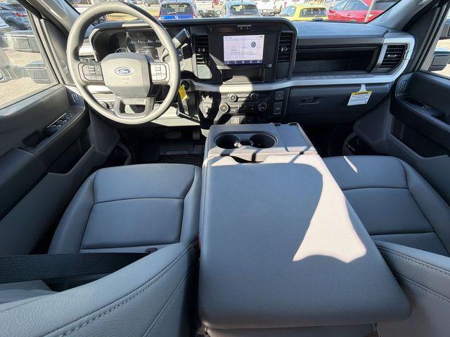 new 2025 Ford F-250 car, priced at $62,574