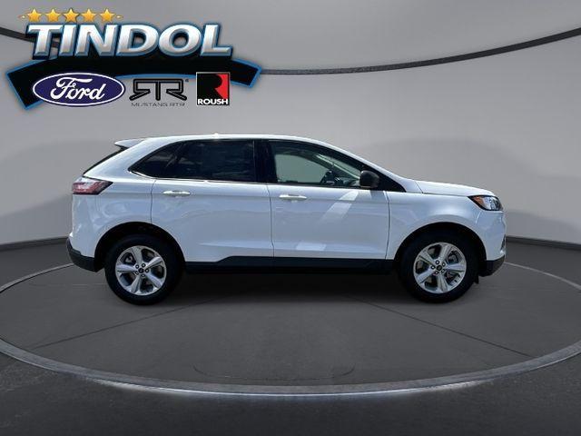 new 2024 Ford Edge car, priced at $32,690