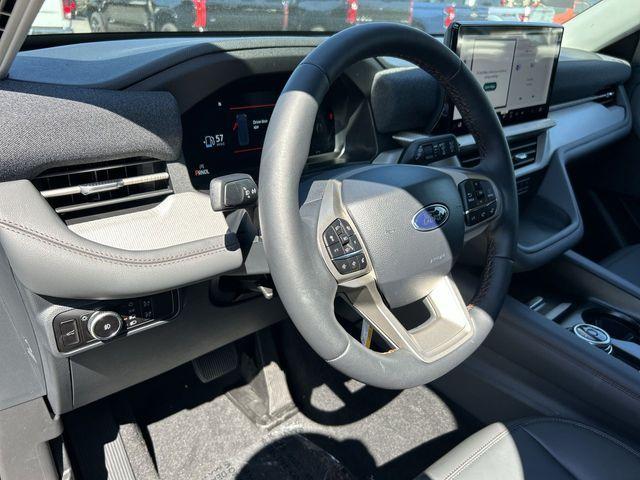new 2025 Ford Explorer car, priced at $41,054