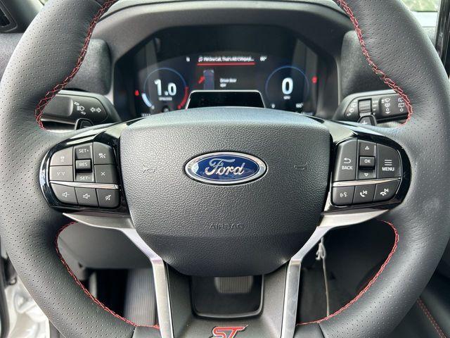 new 2025 Ford Explorer car, priced at $58,317