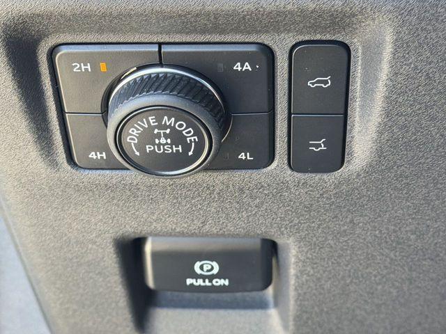 new 2025 Ford Expedition car, priced at $82,751