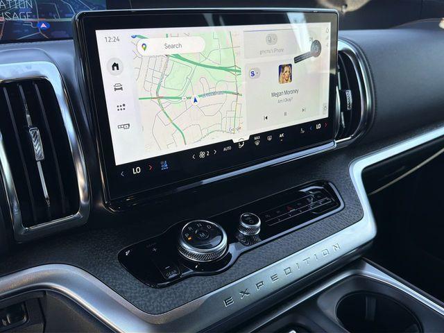 new 2025 Ford Expedition car, priced at $82,751