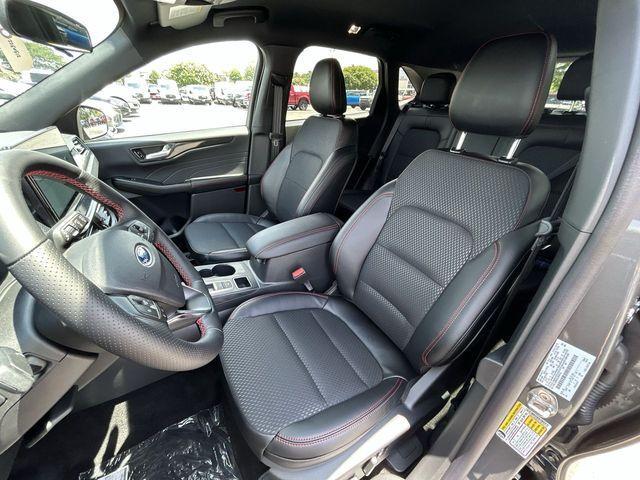 new 2025 Ford Escape car, priced at $27,033