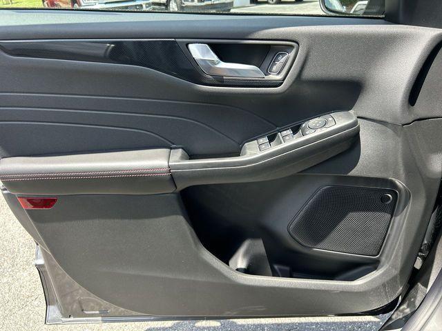 new 2025 Ford Escape car, priced at $27,033