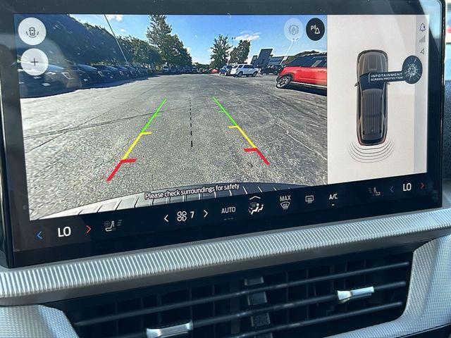 new 2025 Ford Explorer car, priced at $40,197