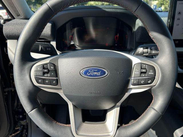 new 2025 Ford Explorer car, priced at $40,197