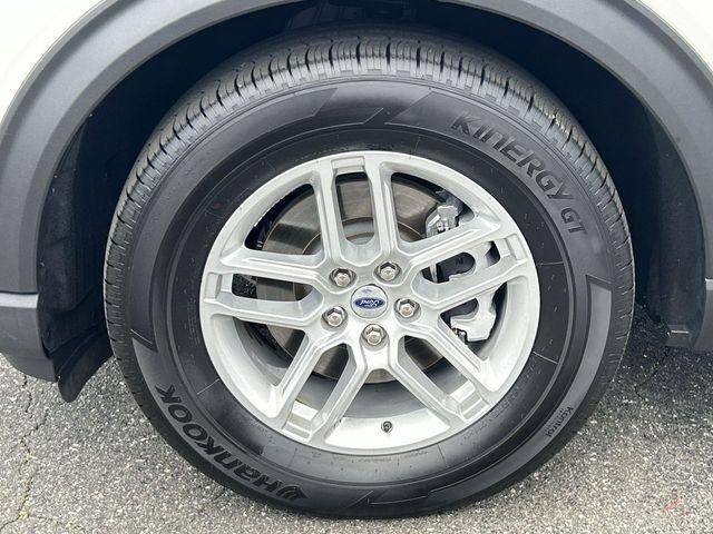 new 2025 Ford Explorer car, priced at $37,543