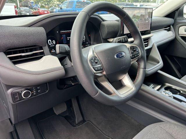 new 2025 Ford Explorer car, priced at $37,543