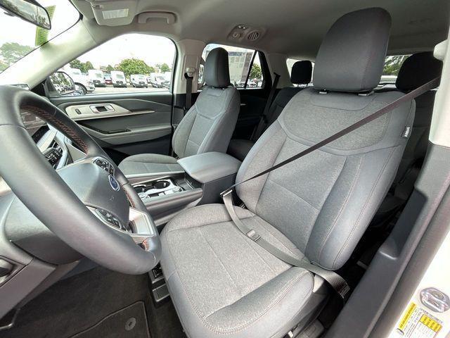 new 2025 Ford Explorer car, priced at $37,543