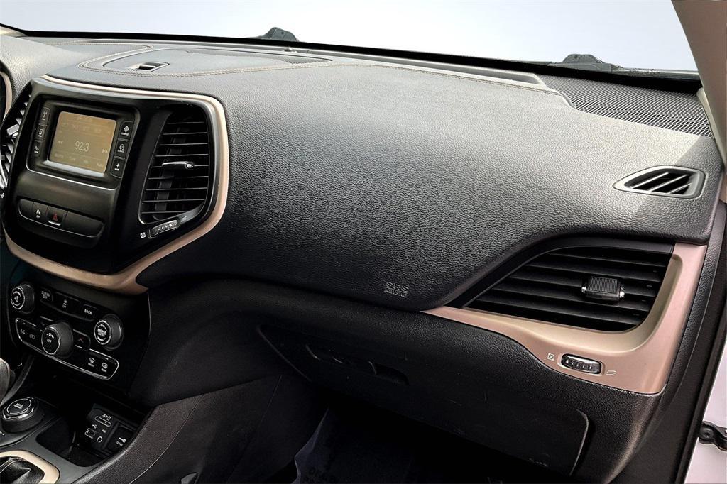 used 2018 Jeep Cherokee car, priced at $14,995