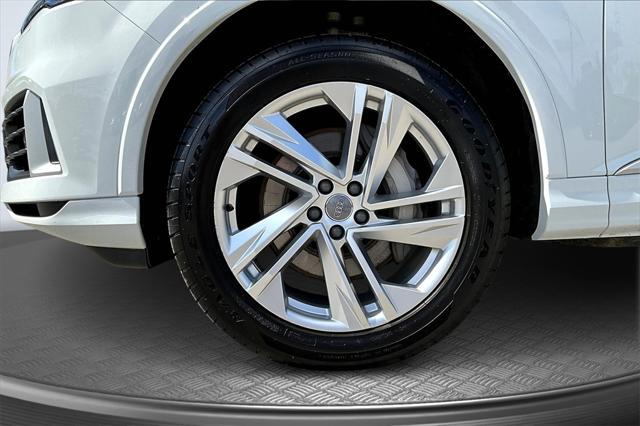 used 2020 Audi Q7 car, priced at $26,995
