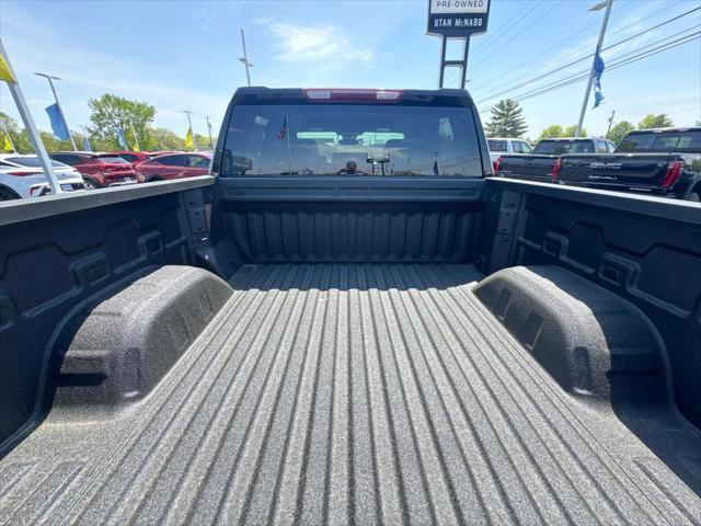new 2025 GMC Sierra 1500 car, priced at $46,515