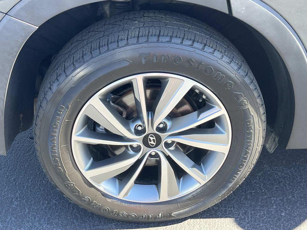 used 2020 Hyundai Santa Fe car, priced at $13,324