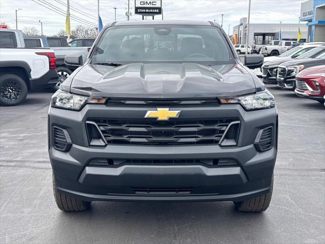 new 2025 Chevrolet Colorado car, priced at $33,900