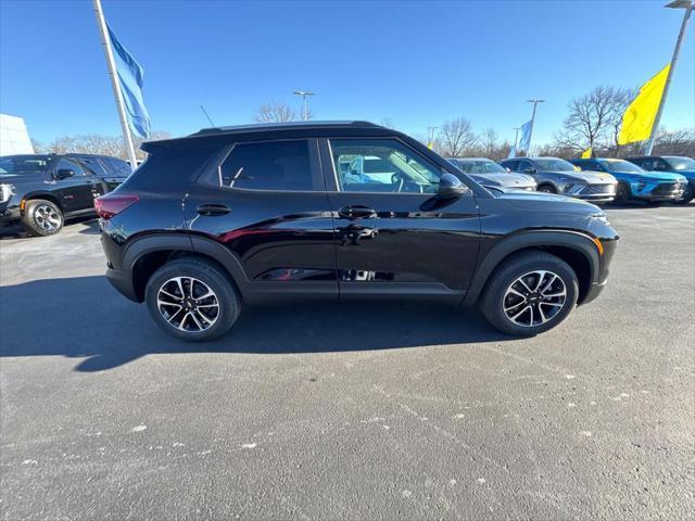 new 2025 Chevrolet TrailBlazer car, priced at $25,475