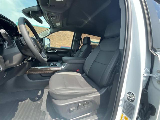 new 2025 Chevrolet Silverado 3500 car, priced at $71,300