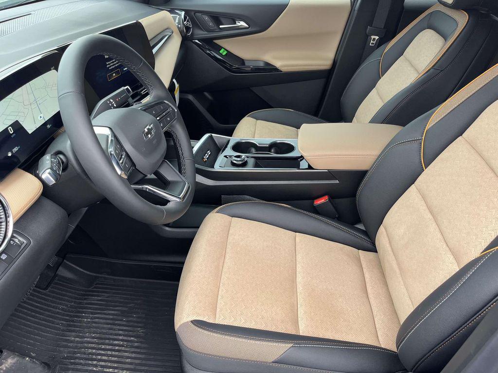 new 2026 Chevrolet Equinox car, priced at $38,165